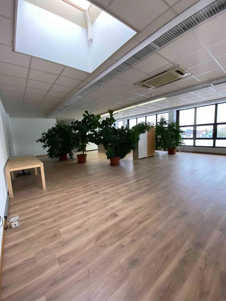 Büro, Lager, Werkstatt, Produktion 50 - 2000 qm