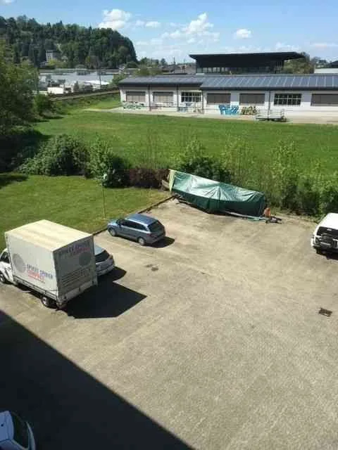Parkplätze für PKW und Wohnmobile zu vermieten