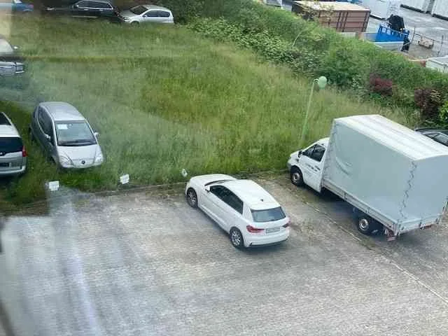 Parkplätze für PKW und Wohnmobile zu vermieten