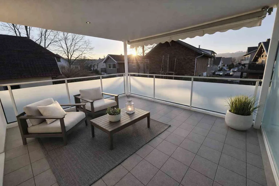 Luxuriöse 3.5-Zi, 2 Bäder, Balkon, Lift, im steuergünstigen Zuzwil