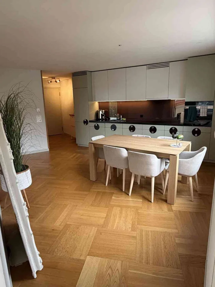 WG-Zimmer mit Loggia