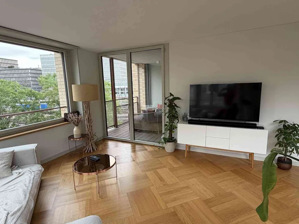 WG-Zimmer mit Loggia