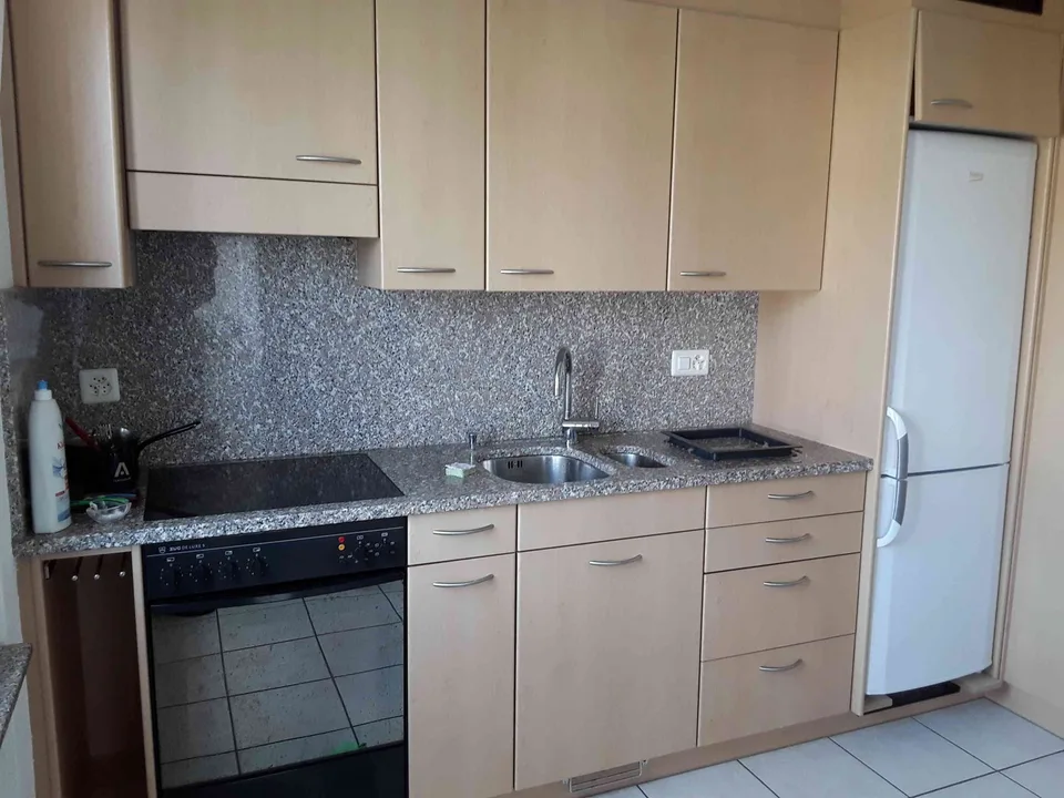 Helle 3-Zimmer-Wohnung mit Balkon und Seenähe in Uttwil