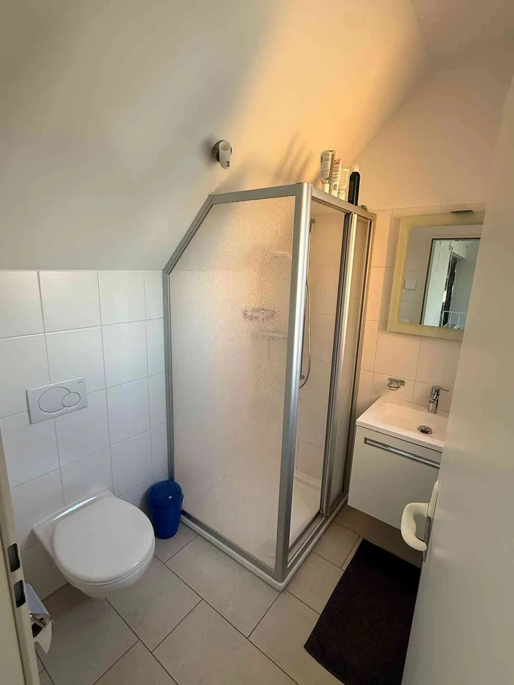 Moderne 5.5 Zimmer in Bottighofen