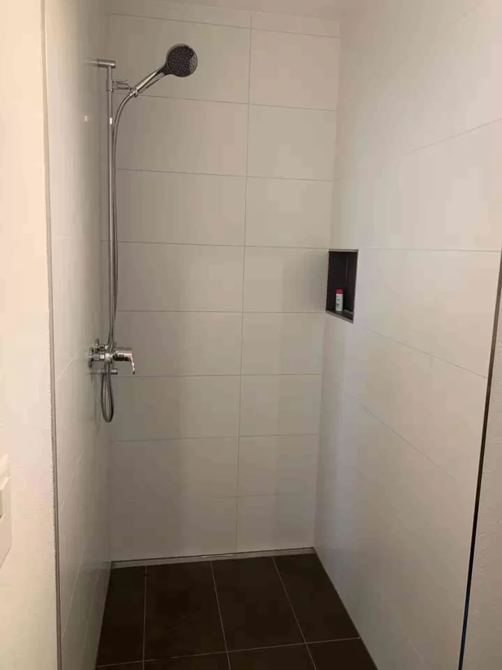 Moderne, möblierte Wohnung mit Fußbodenheizung und Nebenkosten inkl.