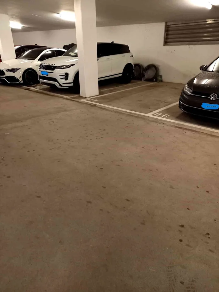 Tiefgaragen Parkplatz