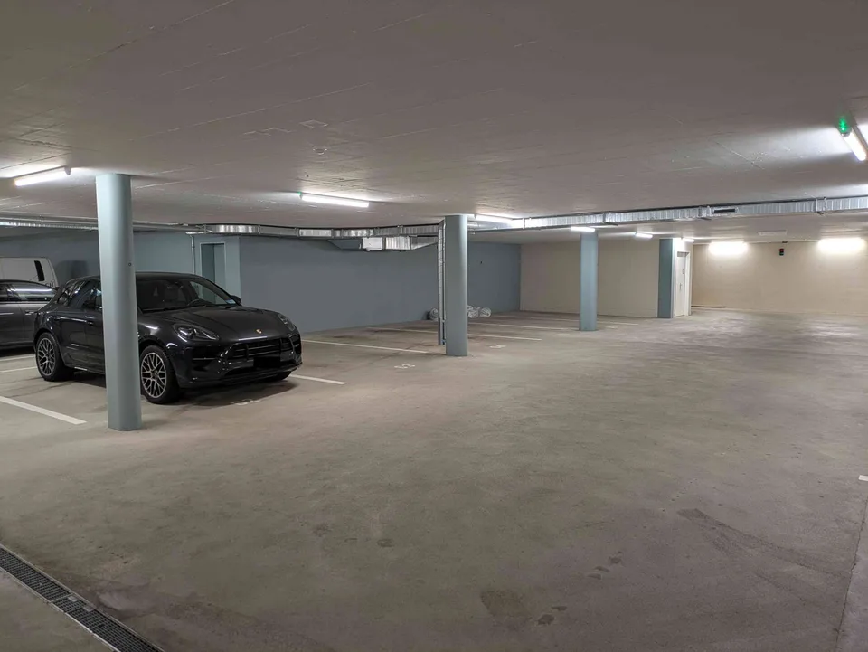 Parkplatz in Tiefgarage, Wagenhausen TG