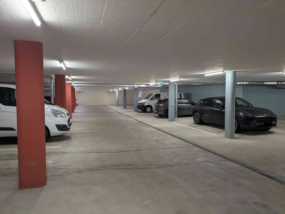 Parkplatz in Tiefgarage, Wagenhausen TG
