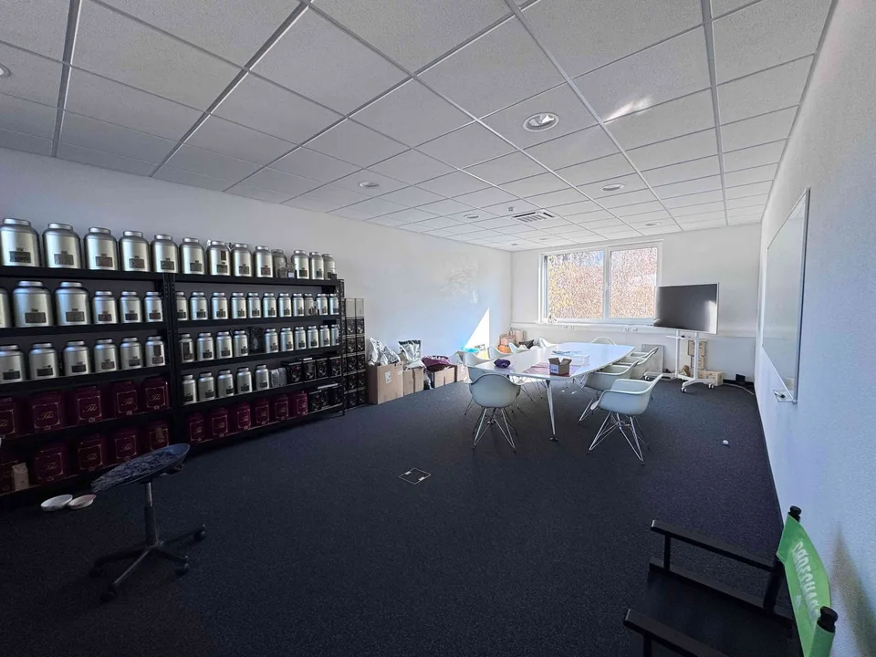 Büro-/Praxisraum in zentraler Lage – Mitmieter/Nachmieter gesucht!