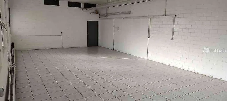 Lagerhalle Büro oder auch stilles Gewerbe möglich