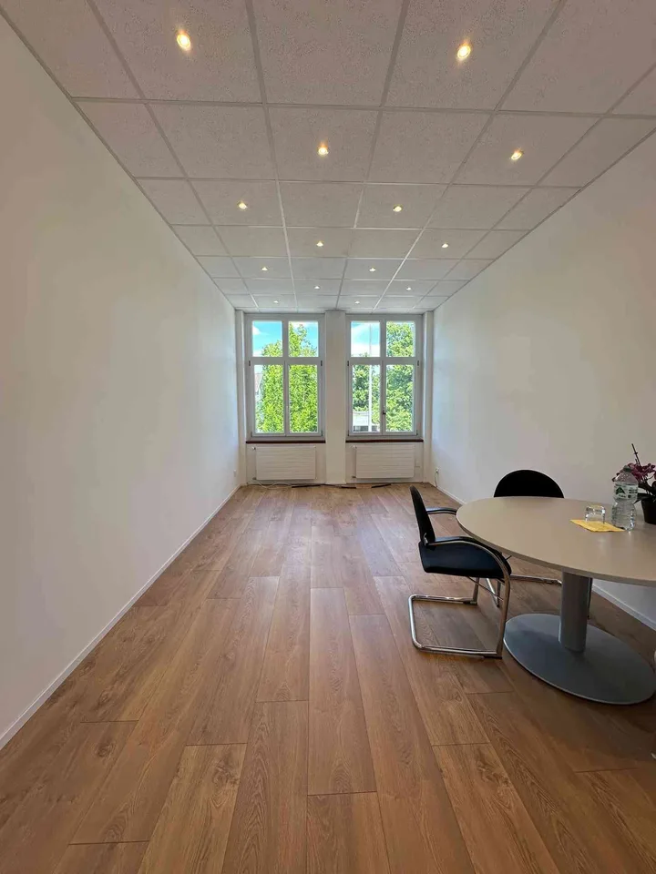 Raum für Büro, Praxis oder Therapie - Sofort Verfügbar!