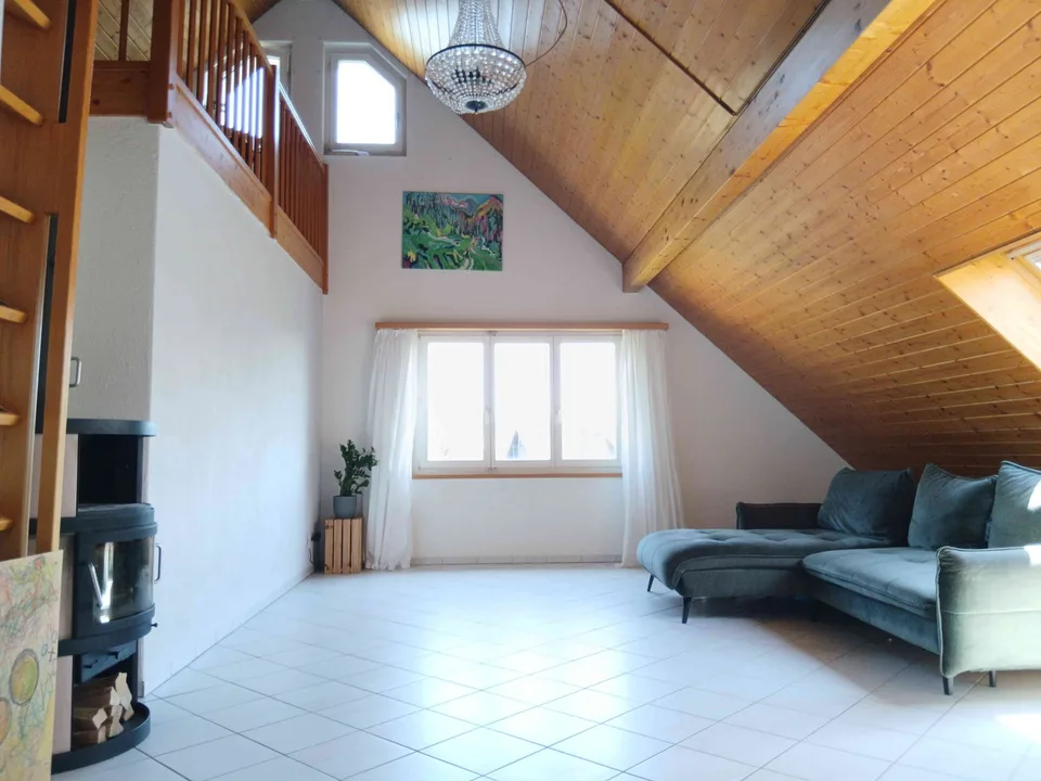 Dachwohnung (Maisonette) mit Galerie in Eglisau
