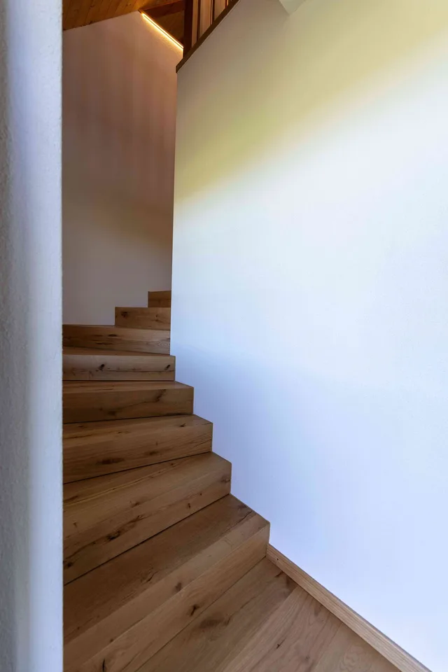 Neue 3 1/2-Zimmer-Dachwohnung in Humlikon