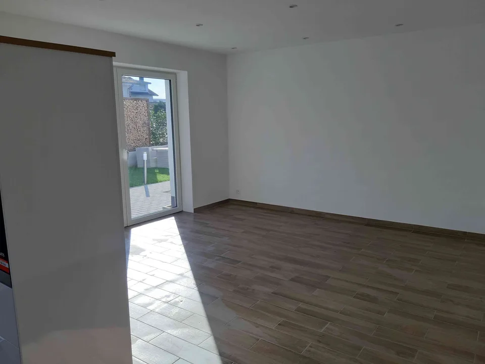 Grosszügige 3 Zimmer Wohnung
