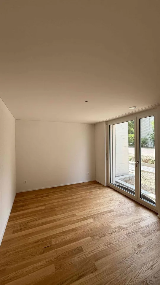 2.5-Zimmer-Gartenwohnung im Neubau mit 42 m² Privatgarten