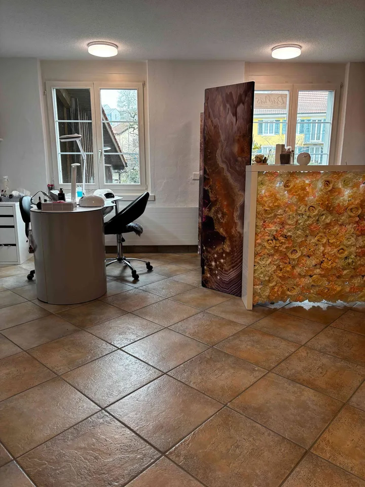Beauty Zimmer oder Büro in Rafz in Co Miete