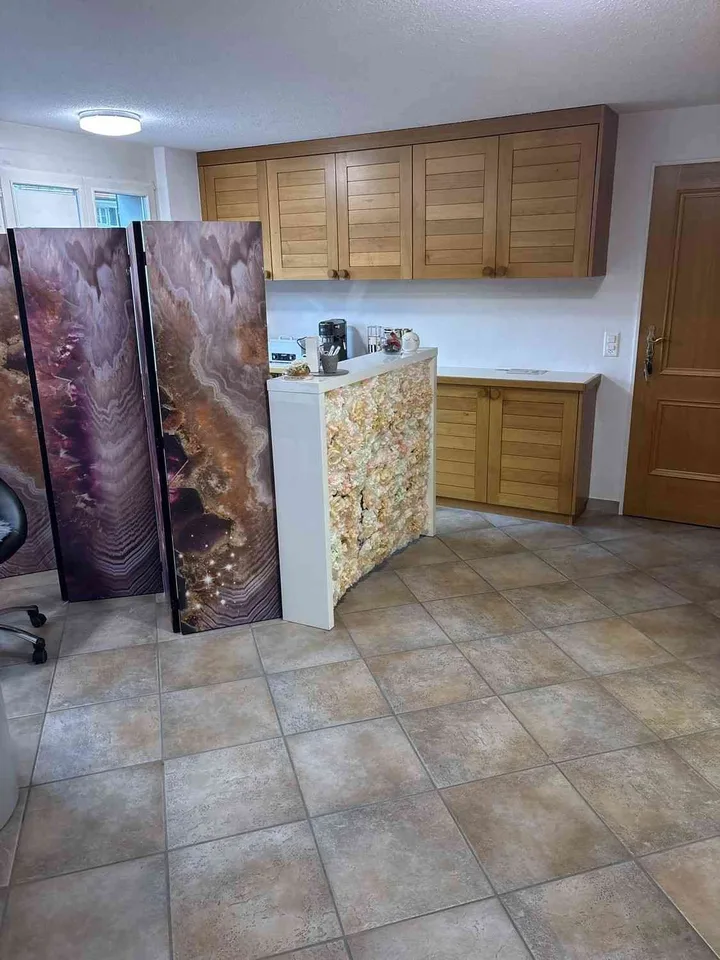 Beauty Zimmer oder Büro in Rafz in Co Miete