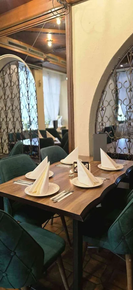 Schönes Speiserestaurant/Bar an einzigartiger Lage