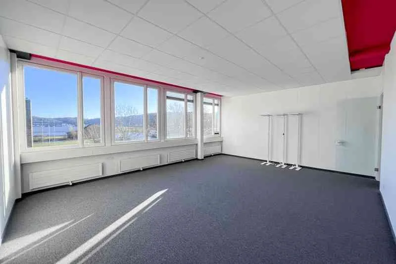 Büro- und Gewerberäume in Beringen