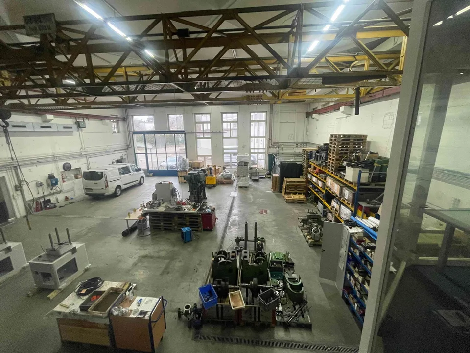 Gewerbehalle 347m2 + Büro und Lager