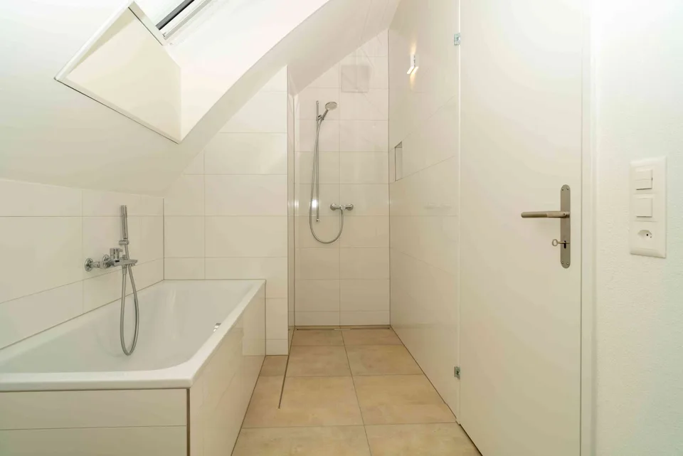 3.5 Zimmer-Attikawohnung in Neubau