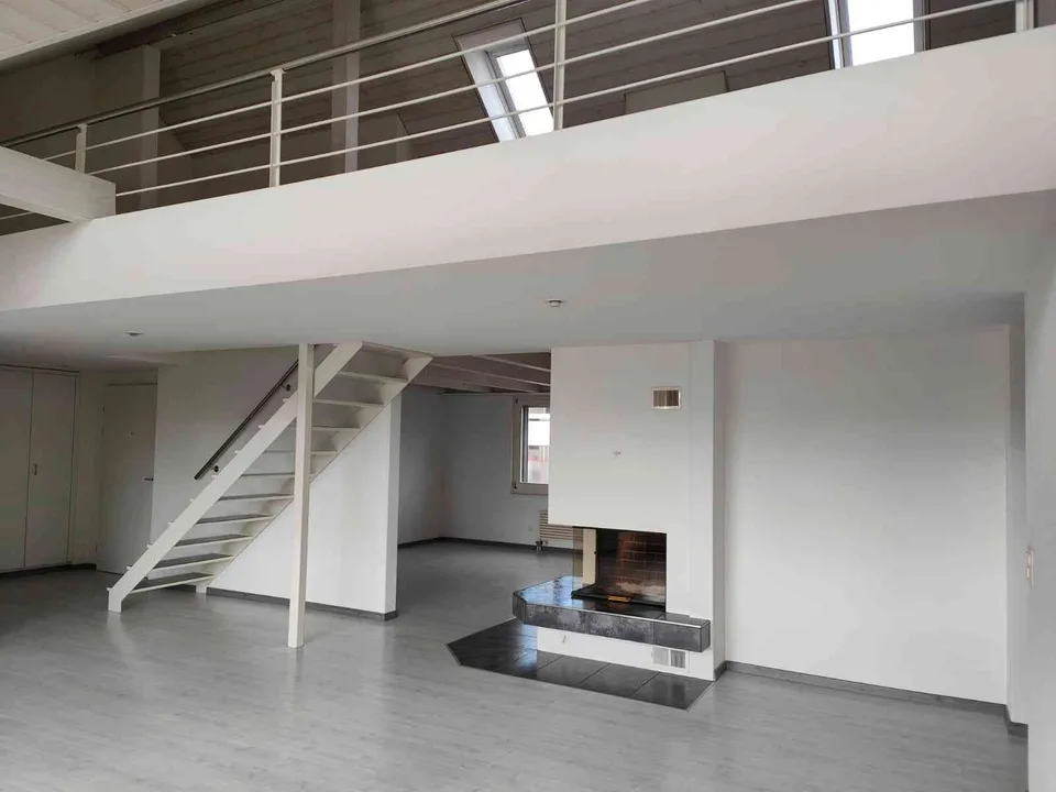Schöne 4.5 Zimmer Maisonette Wohnung auf zwei Etagen Grosszügiges offe