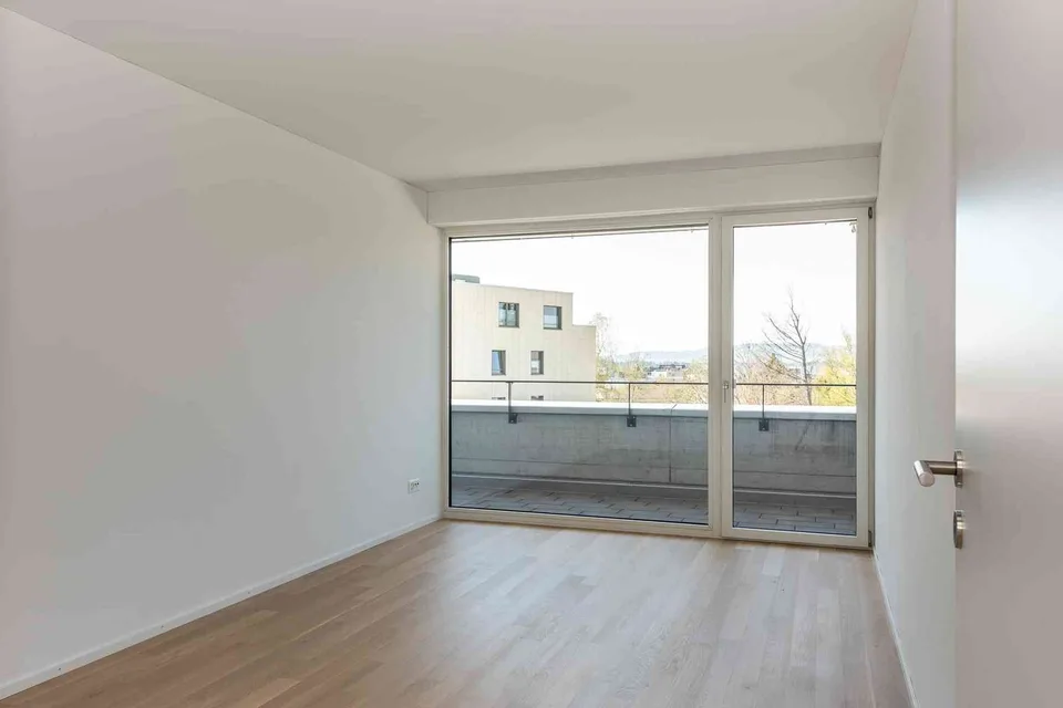 Helle 4.5 Zimmer Wohnung 2.OG in ruhiger Lage in Wetzikon/Kempten