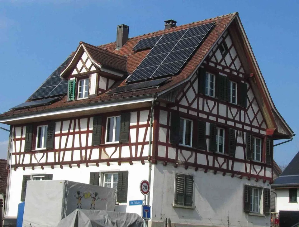charmante 4.5 Zimmer Wohnung mit grossem Garten