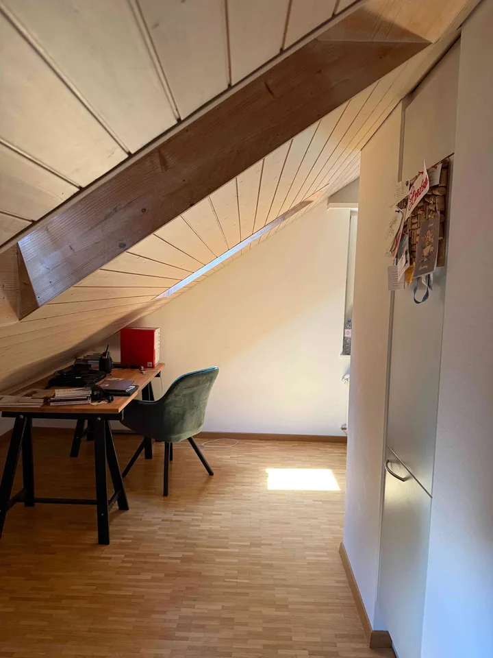 Gemütliche Dachwohnung in zentraler Lage zu vermieten