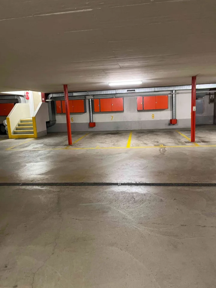 Einstellplätze in Tiefgarage