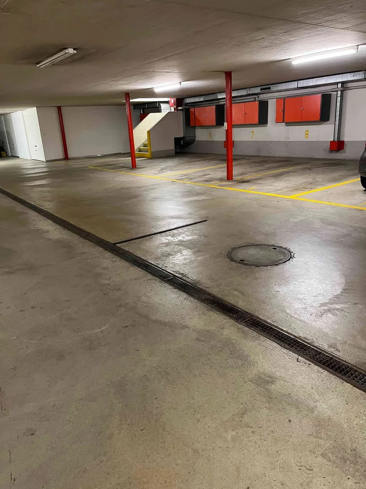 Einstellplätze in Tiefgarage