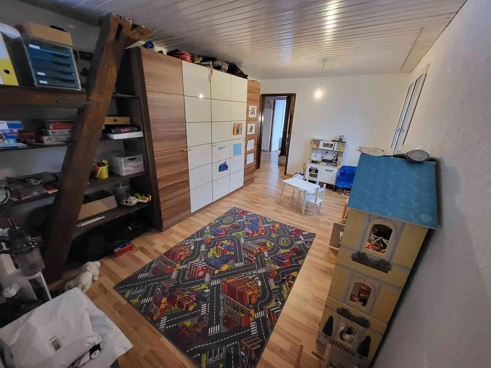 3.5 Zimmer-Wohnung, Hüsli