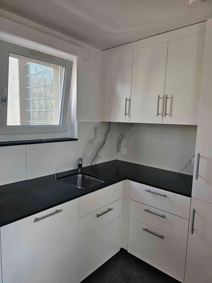 Ruhige zentral gelegene 3.5 Zimmerwohnung mit Balkon
