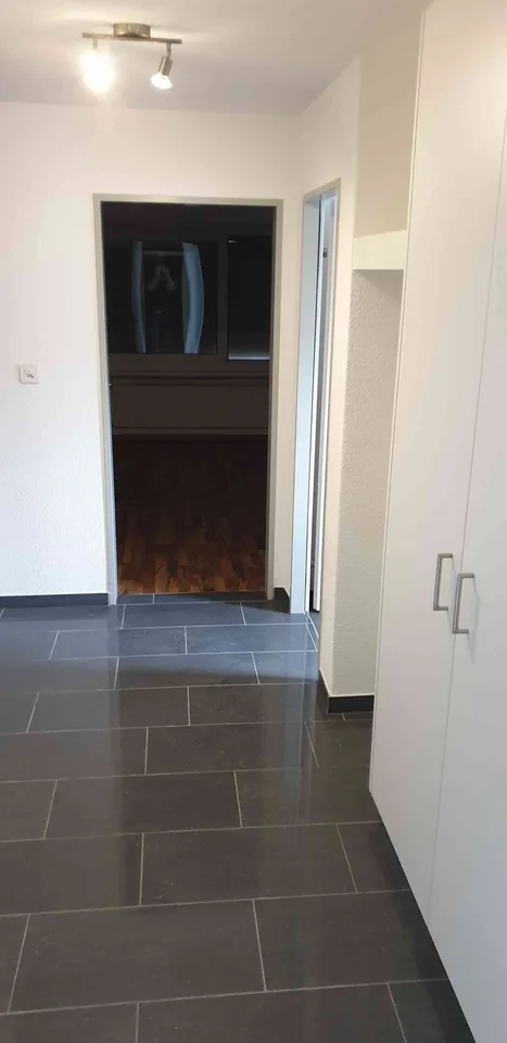 Zu vermieten 4.5-Zi Wohnung mit Balkon