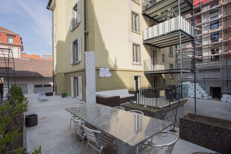 Schöne Wohnung mit riesiger Terrasse (80m2) zu vermieten