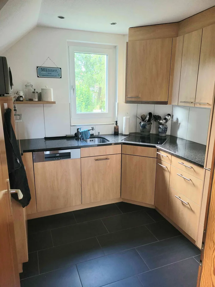 Charmante 5½-Zimmer-Dachwohnung mit Cheminée in ruhigem 2-Familienhaus