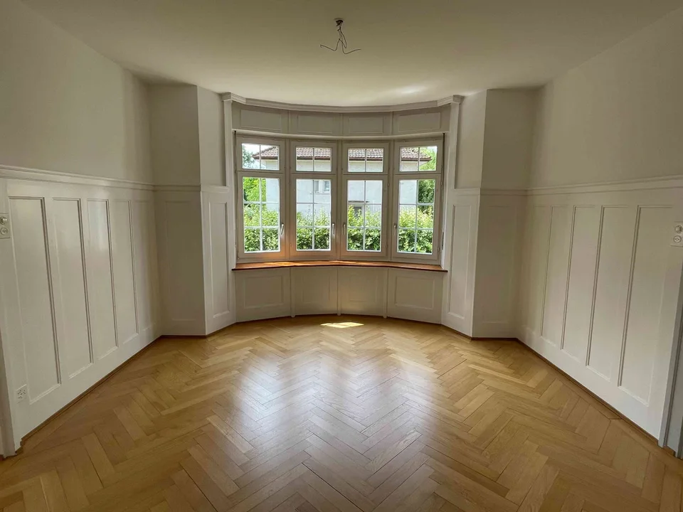 5.5-Zimmer-Wohnung an zentraler und ruhiger Lage
