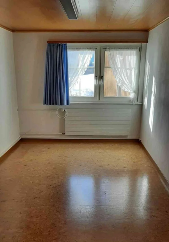 4.5 Mietwohnung 1200.- exklusiv Nebenkosten