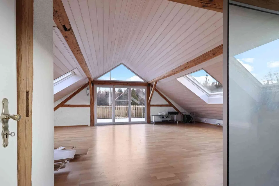 Frisch sanierte 6-Zimmer-Wohnung in Top-Lage in Aadorf