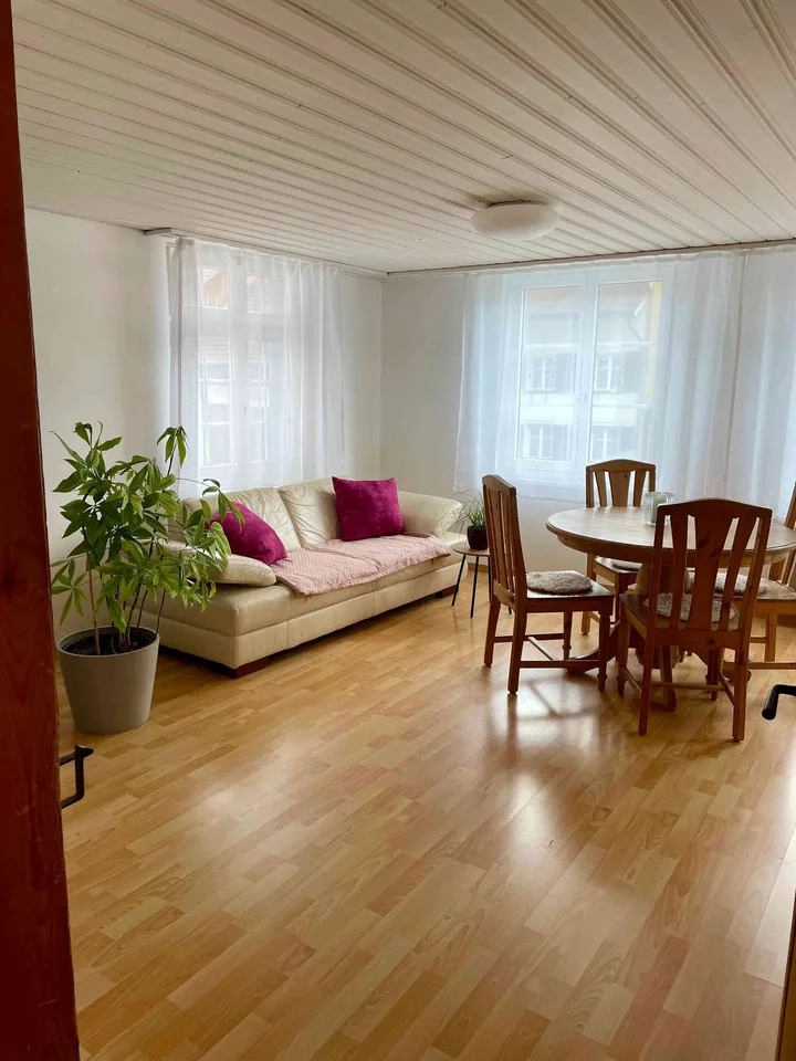 Praxis - Büroräumlichkeiten in einer charmanten 3,5-Zimmerwohnung