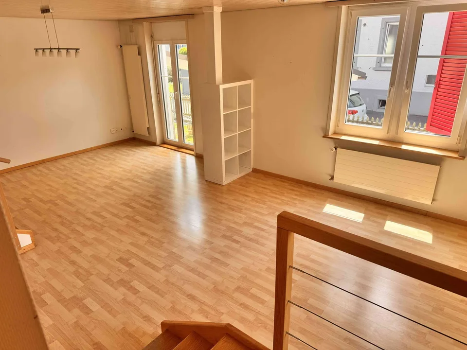 Gemütliche 4 1/2 Zimmer-Wohnung in einem 2-Familienhaus