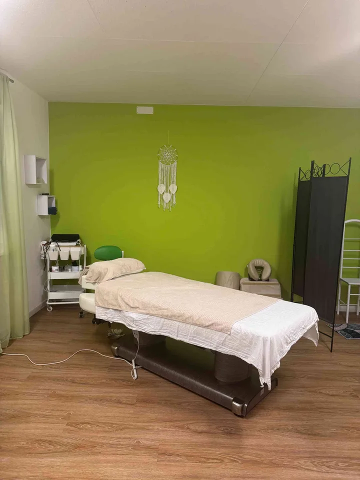 Praxis- oder Büroraum zu vermieten in Geschäftshaus mit Charme