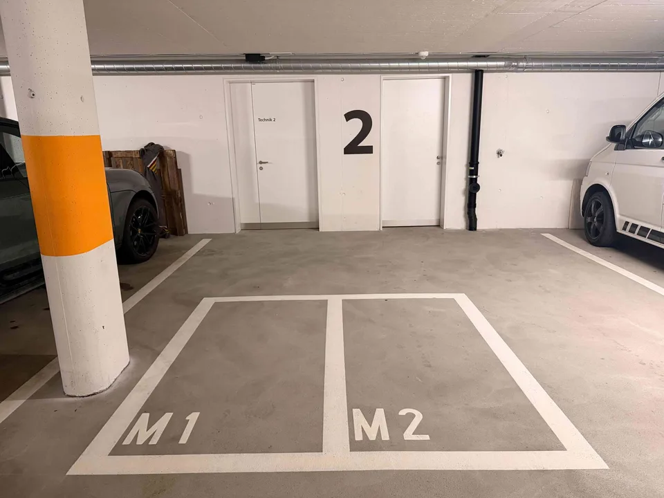 Tiefgaragenplatz, Einstellplatz Moto