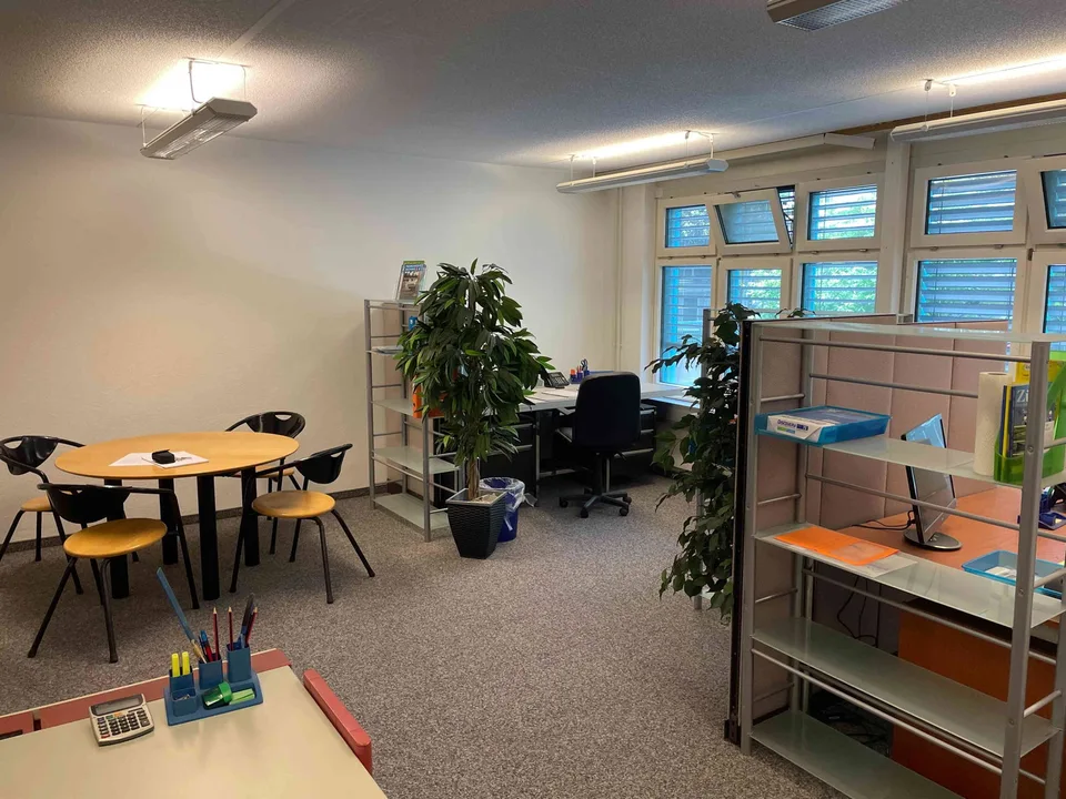 Büro in Gewerbehaus an zentraler Lage