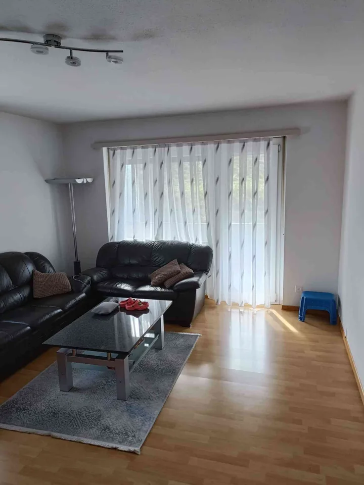 Helle 4.5 Zimmerwohnung sehr Zentral zwischen Haggen & Bruggen Bahnhof
