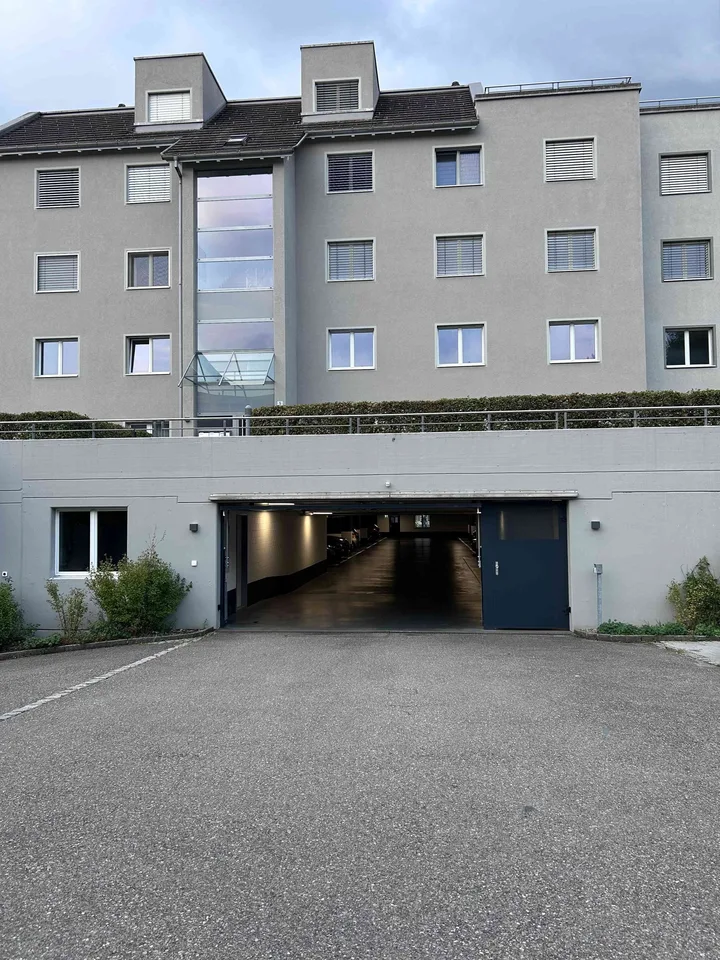 Tiefgaragenplatz