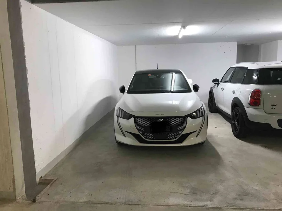 Tiefgaragenplatz zu vermieten 140CHF/Monat max. 2.25m Höhe