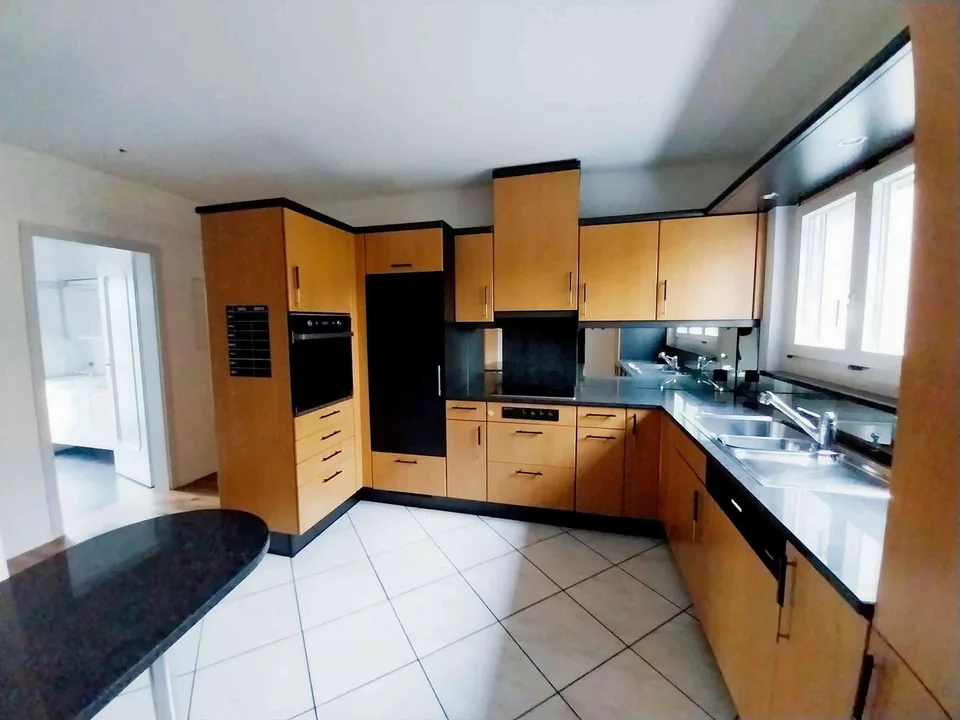 Moderne 4.5-Zimmer-Wohnung mit Schwedenofen