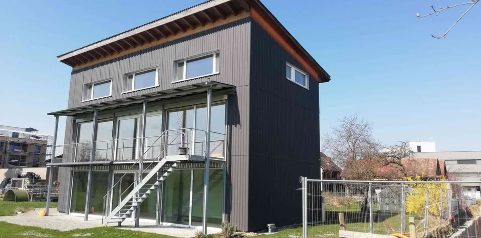 Einfamilienhaus mit Gewerberaum