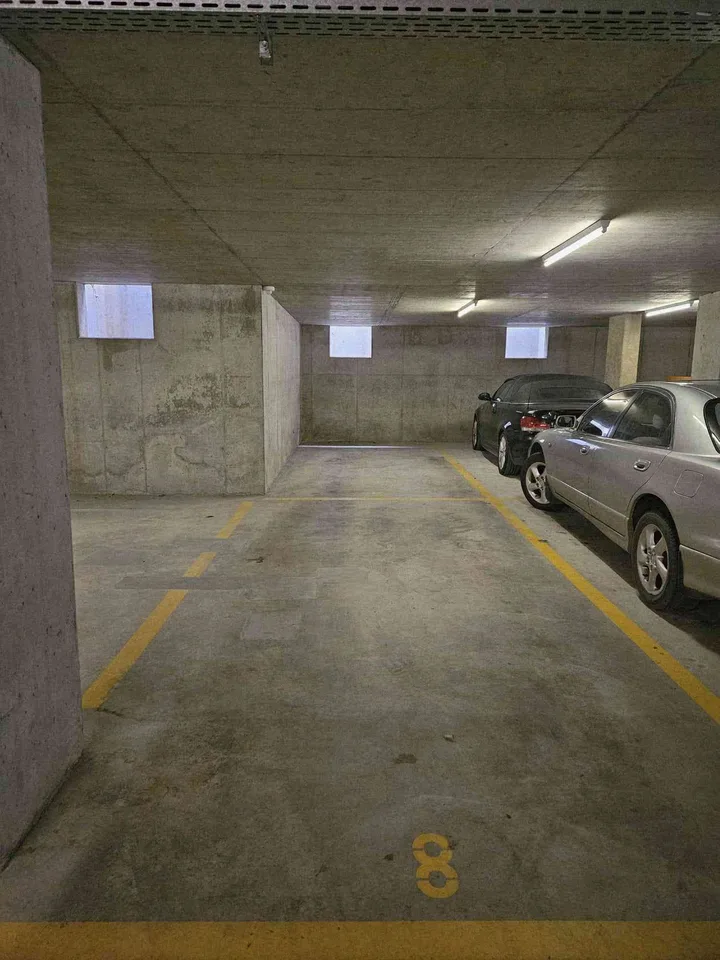 Doppelgaragenplatz in Tiefgarage